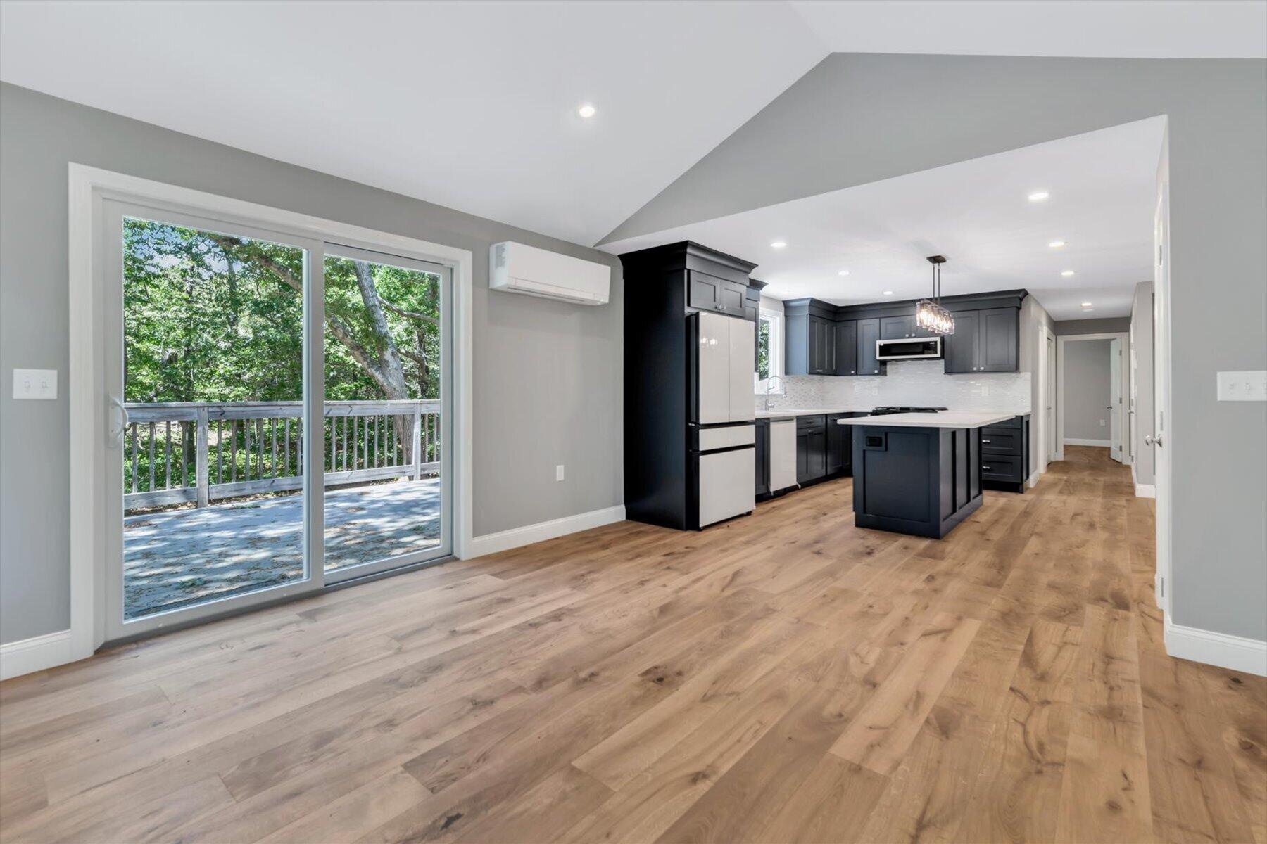 85 Deepwood Drive