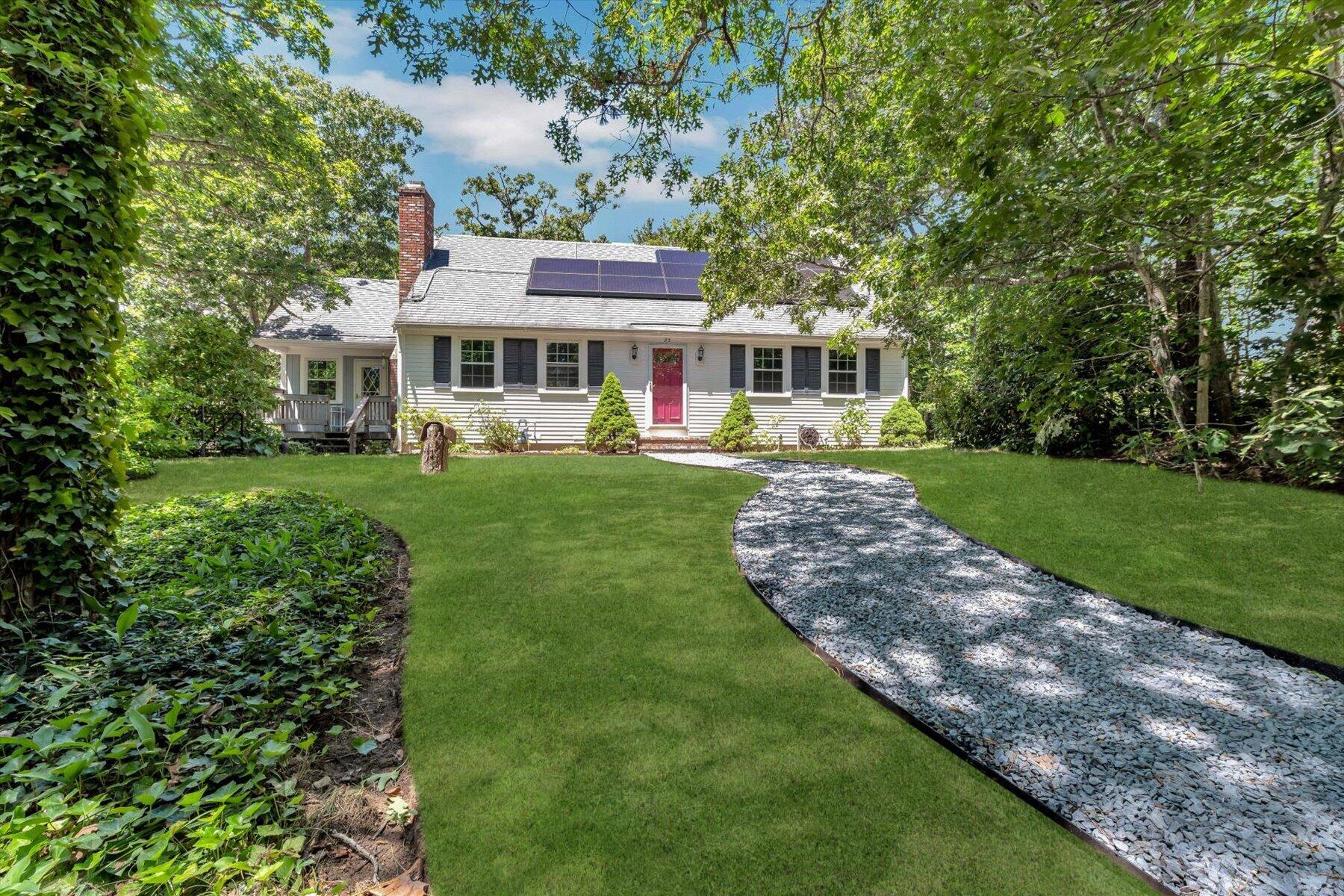 85 Deepwood Drive