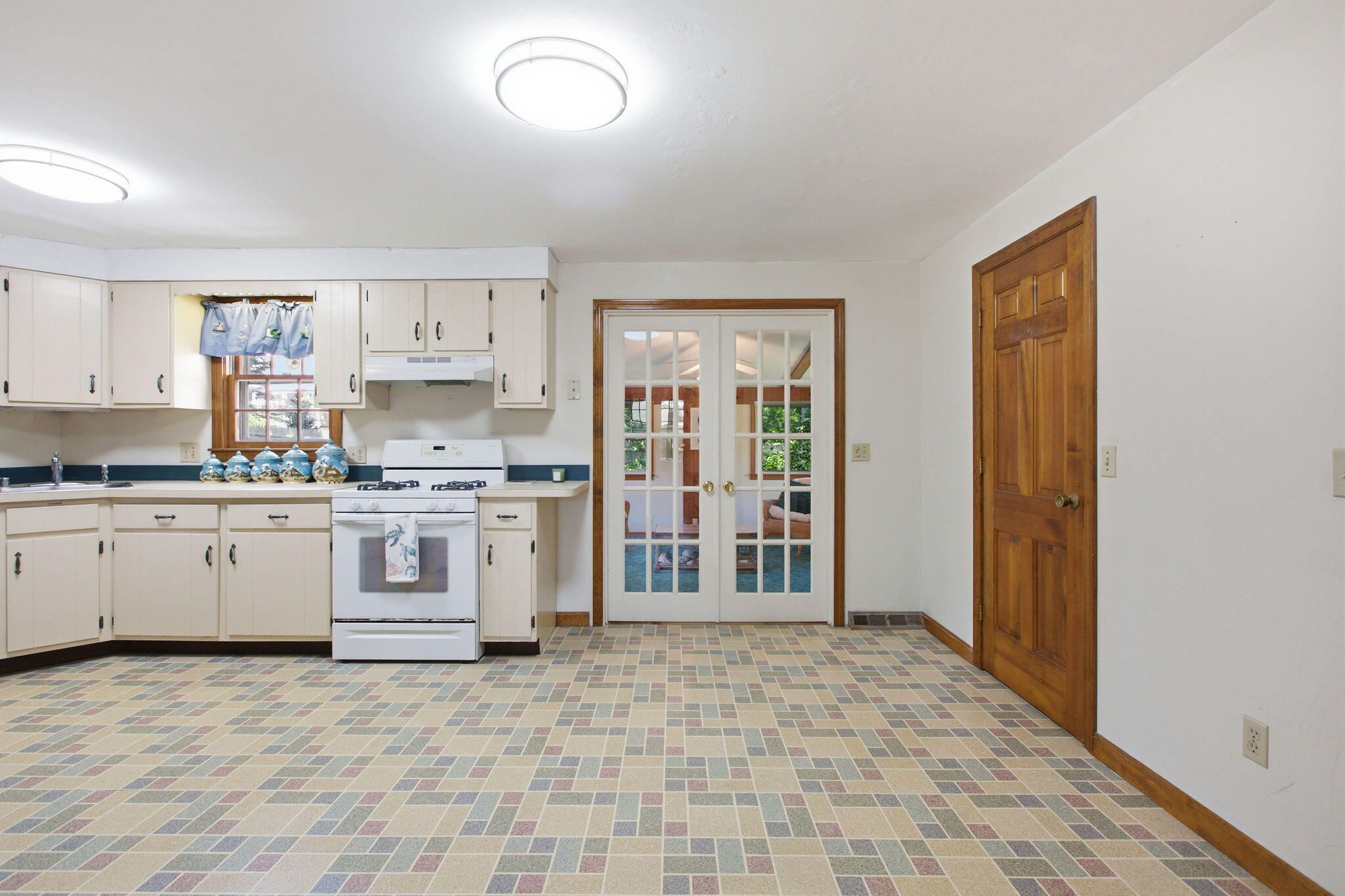38 McNamara Avenue