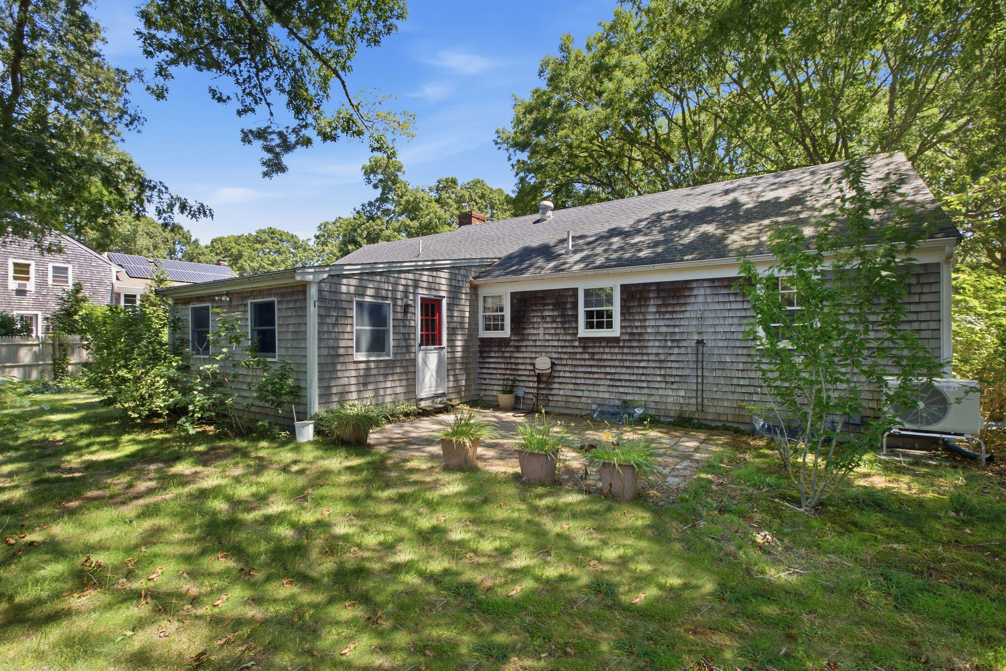 38 McNamara Avenue