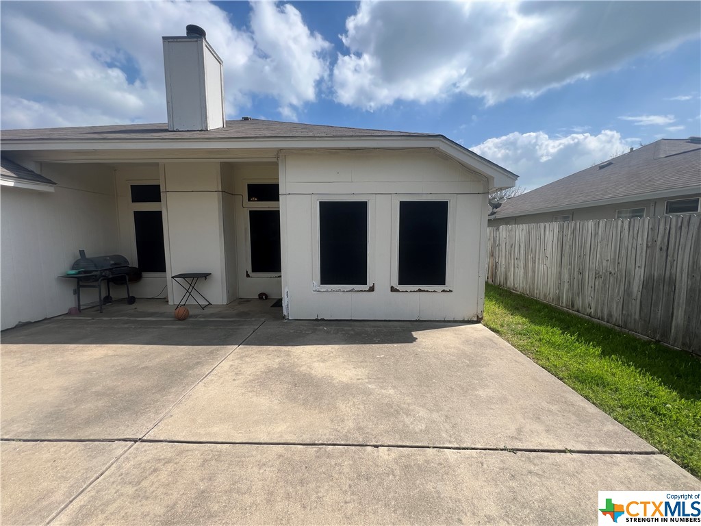 1614 Bent Oak Drive