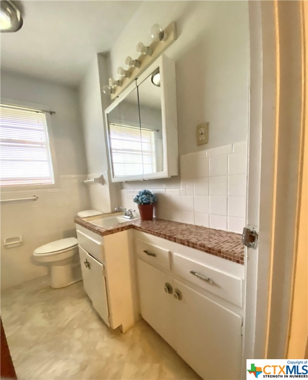 2205 S 51st Terrace Street