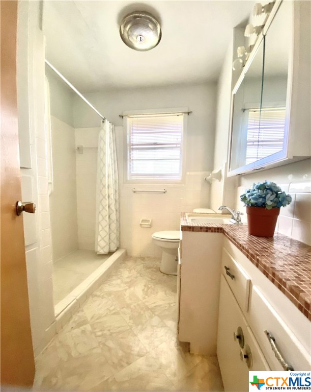 2205 S 51st Terrace Street