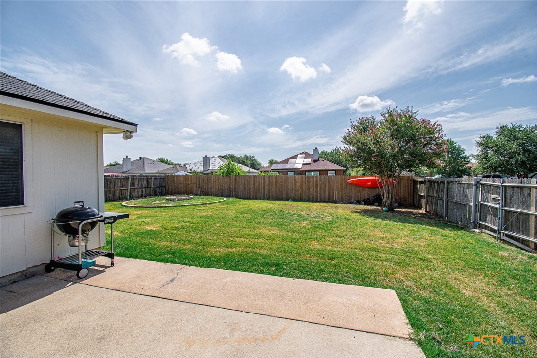 1727 Oak Chase Trail