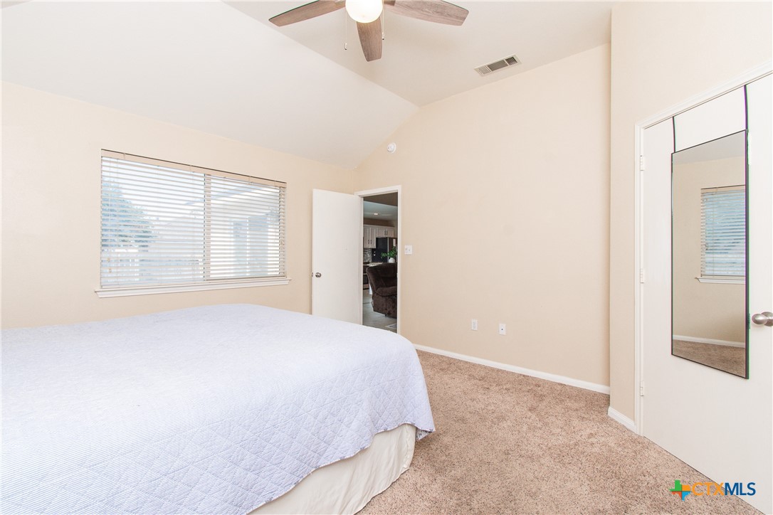 1727 Oak Chase Trail