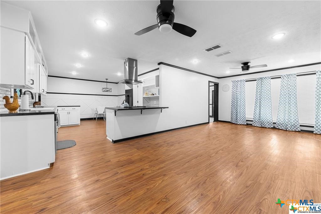 2714 Inwood Road
