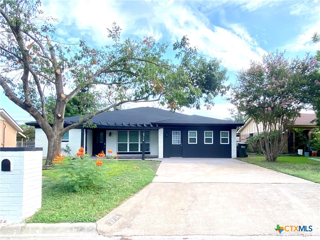 2714 Inwood Road