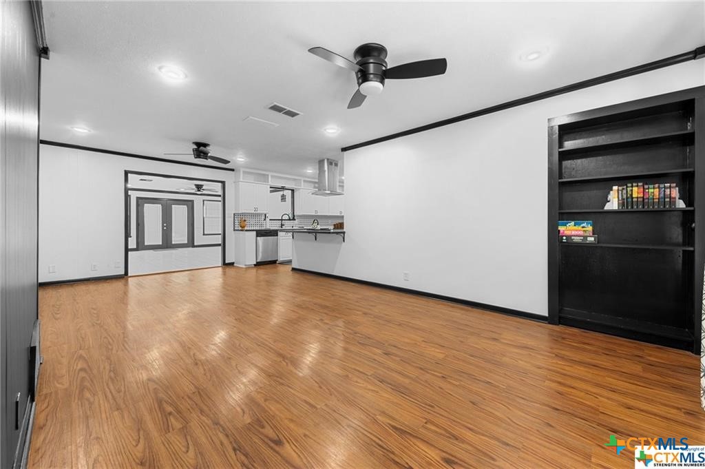 2714 Inwood Road