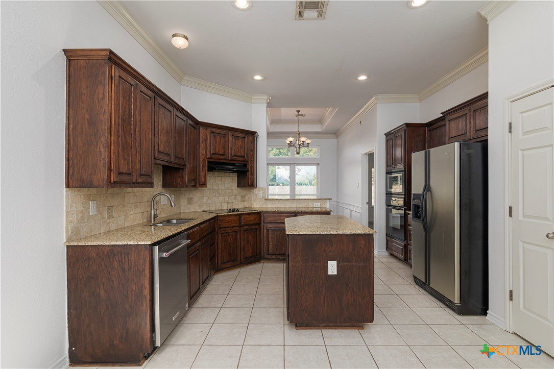 212 Choke Canyon Cove