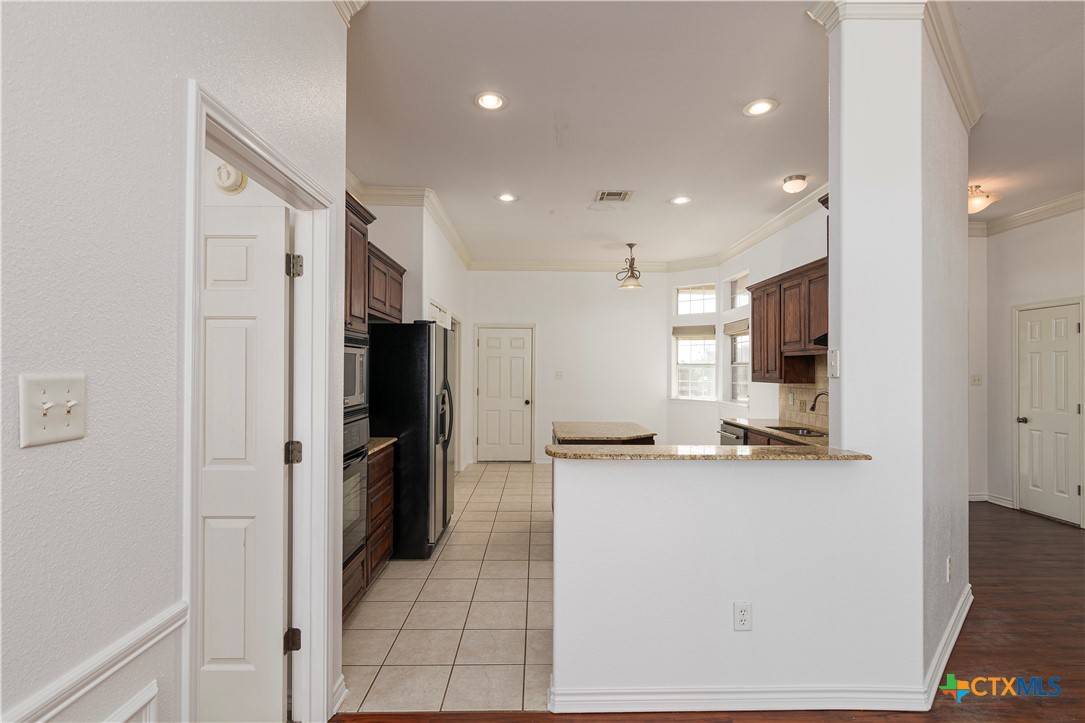 212 Choke Canyon Cove