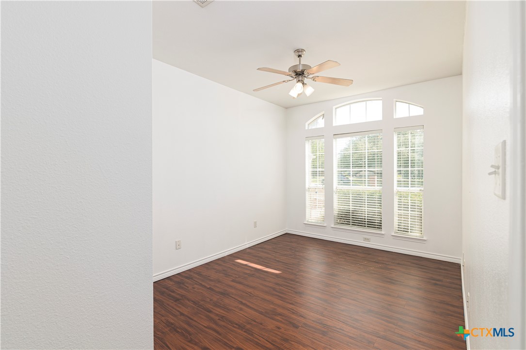 212 Choke Canyon Cove