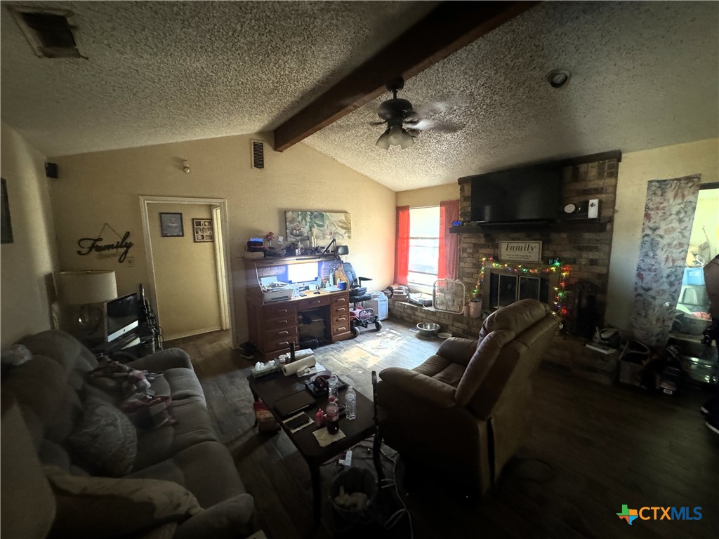 3672 Love Road