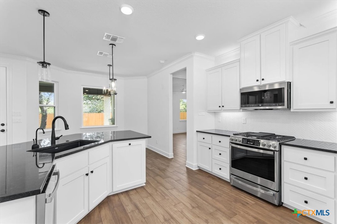 4113 Turning Leaf Drive