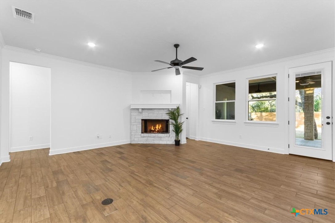 4121 TURNING LEAF Drive