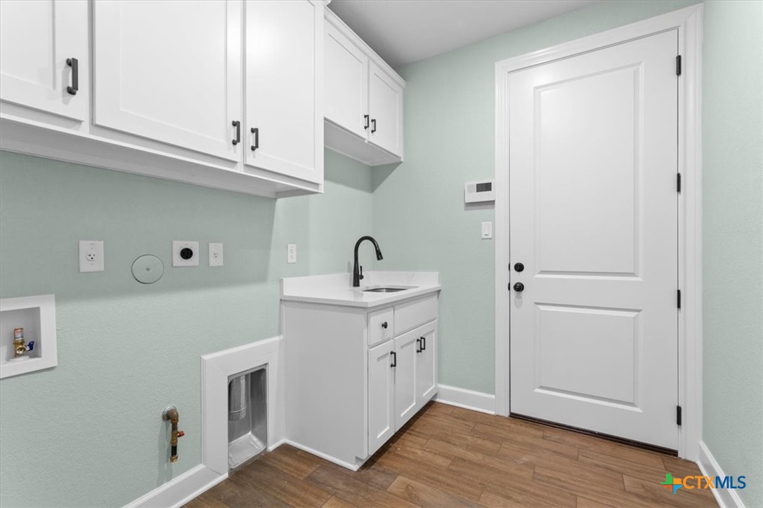 4121 TURNING LEAF Drive