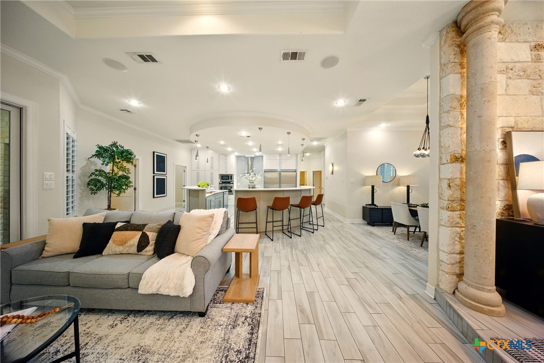 1127 Redleaf Drive