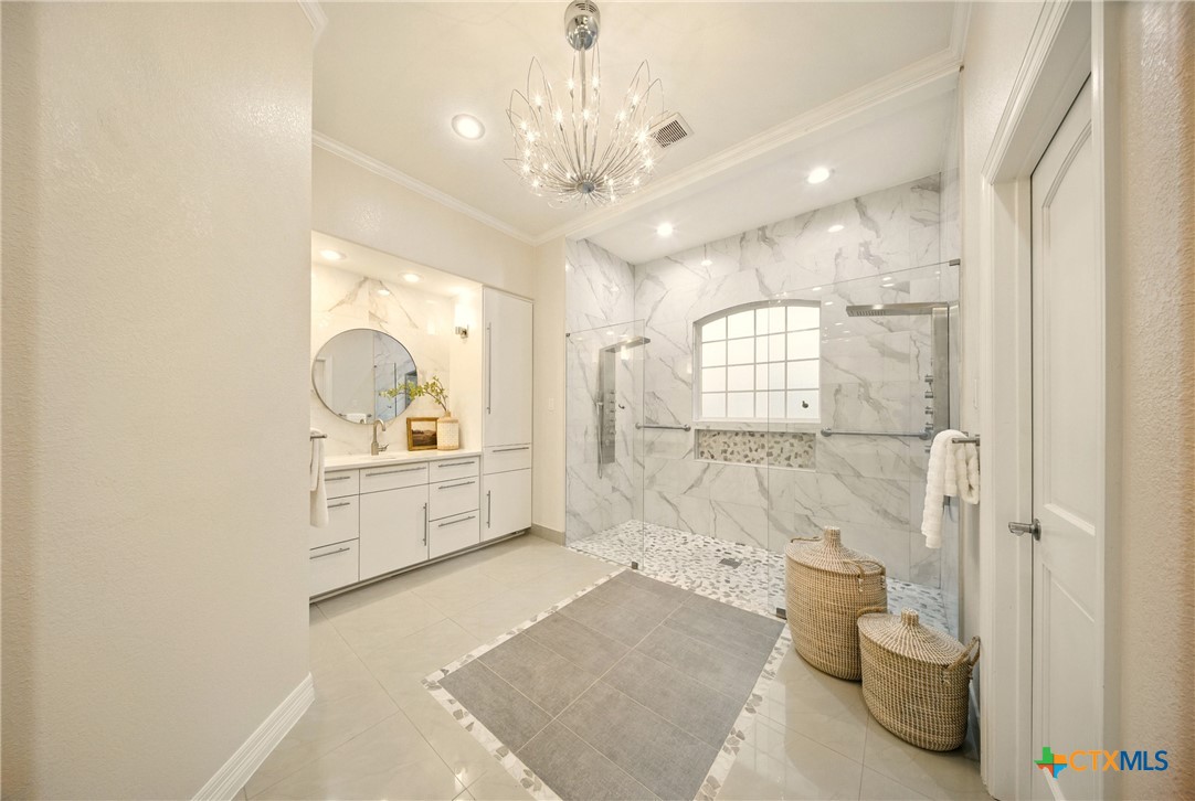 1127 Redleaf Drive