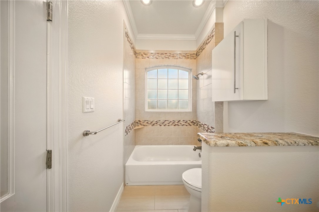 1127 Redleaf Drive