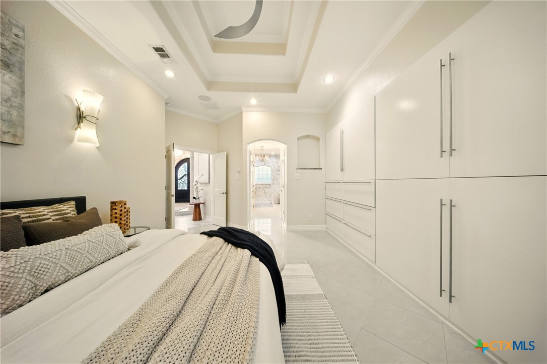 1127 Redleaf Drive