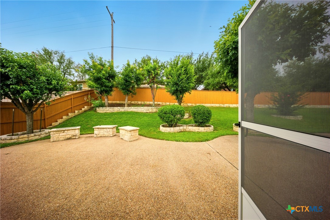 1127 Redleaf Drive