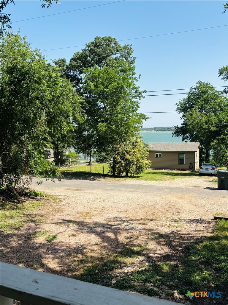 4457 Lakeview Drive
