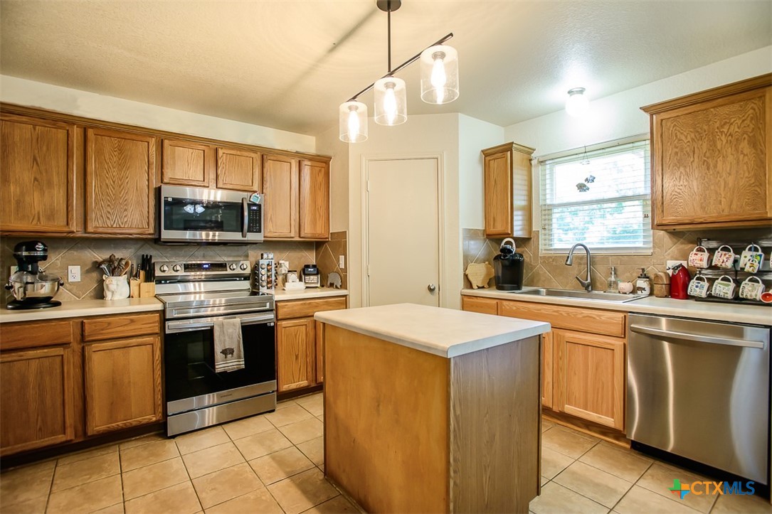 3210 Fry Court