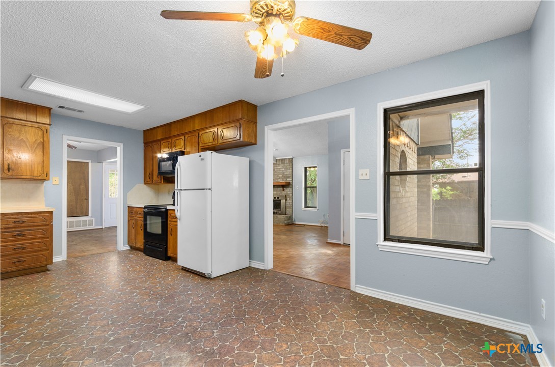 1606 Cedar Oaks Lane