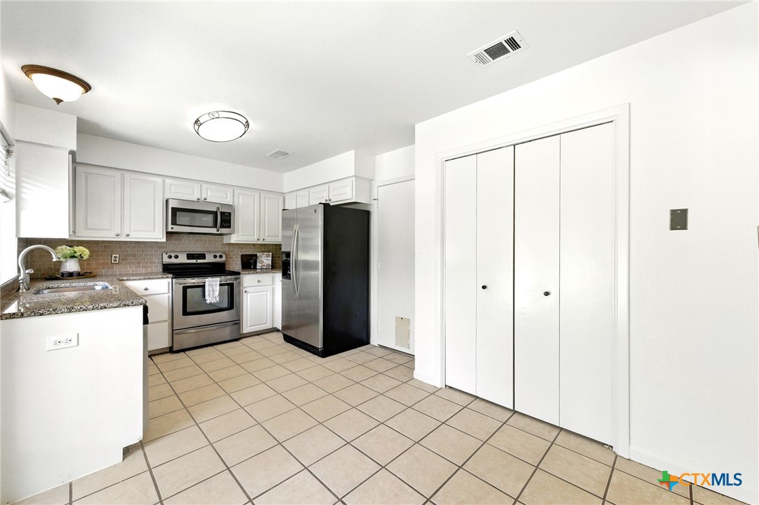 1010 Serenada Drive