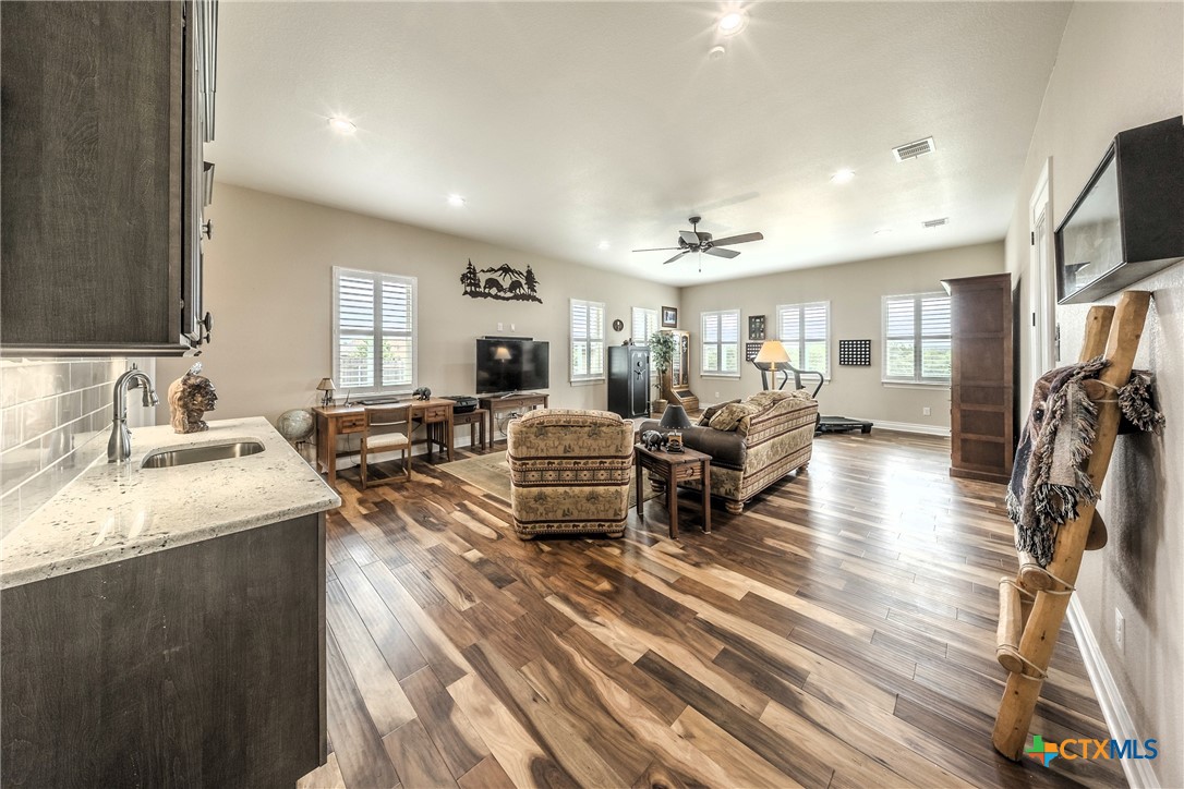 4013 Turning Leaf Drive