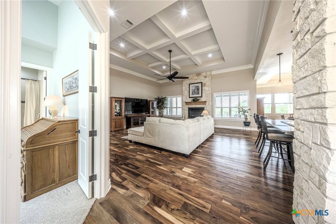 4013 Turning Leaf Drive