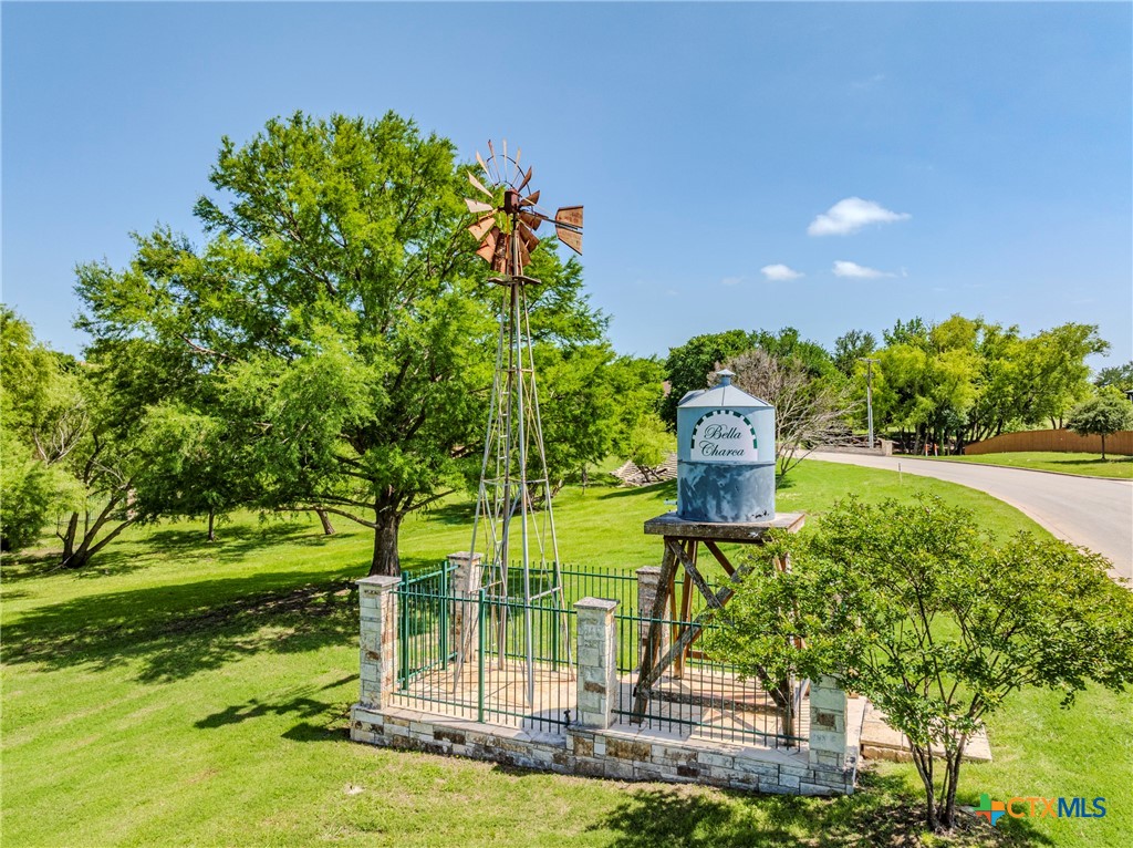 4013 Turning Leaf Drive