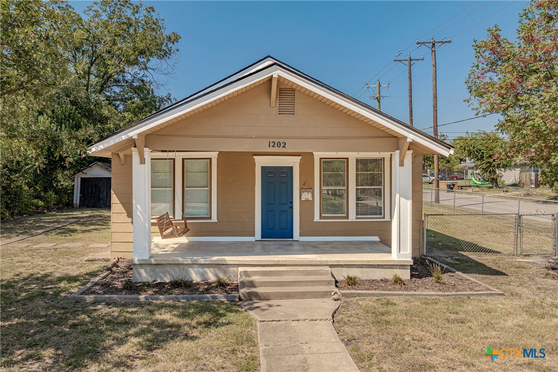 1202 S 7th Street