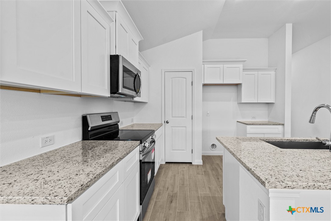9816 Maradon Cove