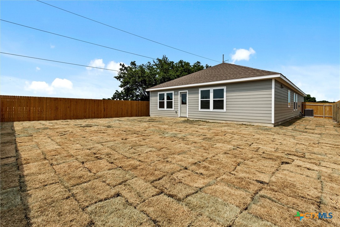 9816 Maradon Cove
