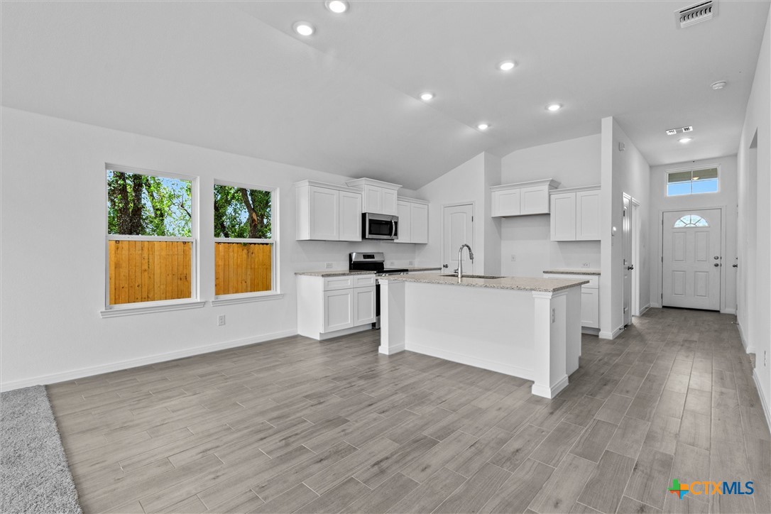 9816 Maradon Cove