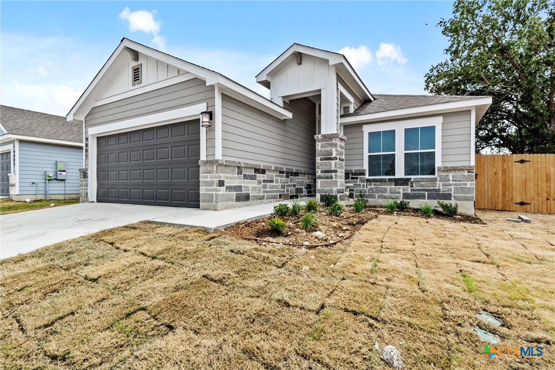9816 Maradon Cove