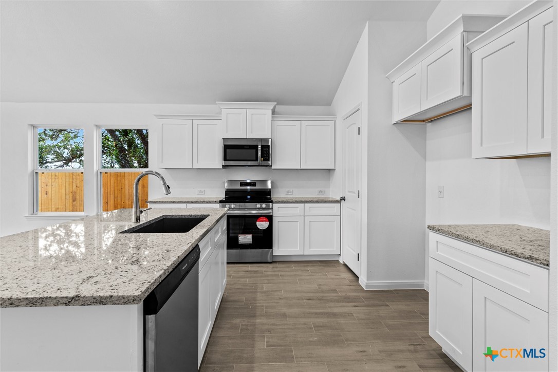 9816 Maradon Cove