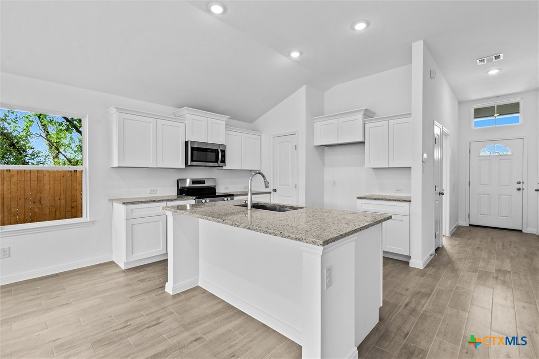 9816 Maradon Cove