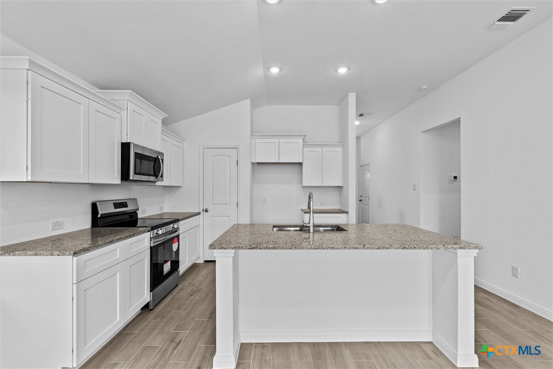 9816 Maradon Cove
