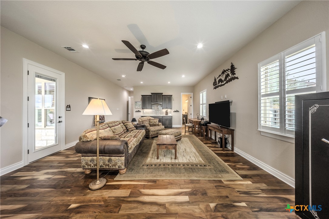 4013 Turning Leaf Drive