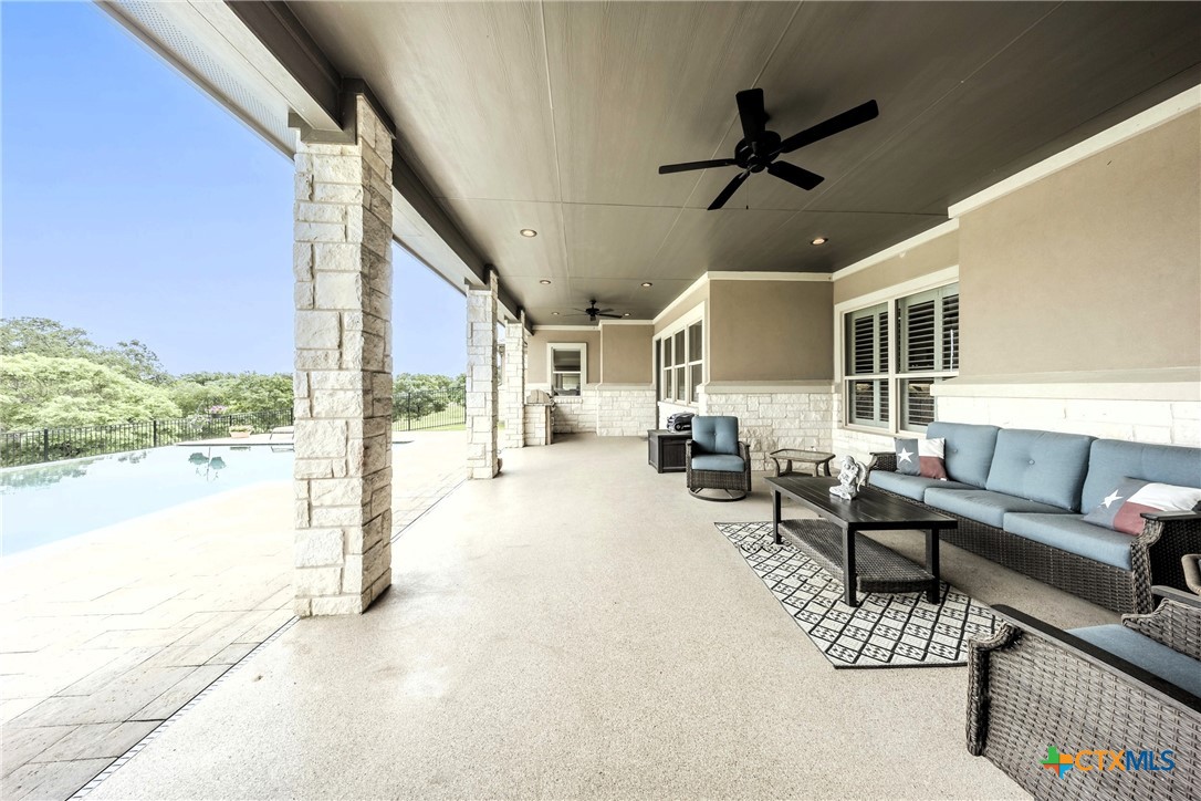 4013 Turning Leaf Drive