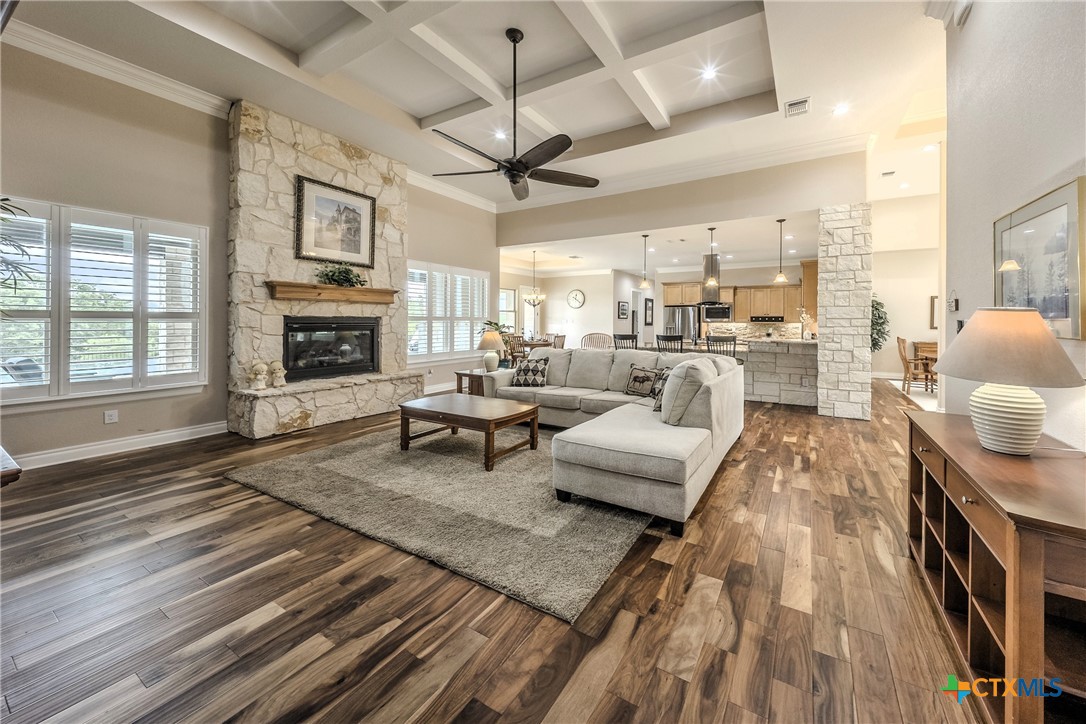 4013 Turning Leaf Drive