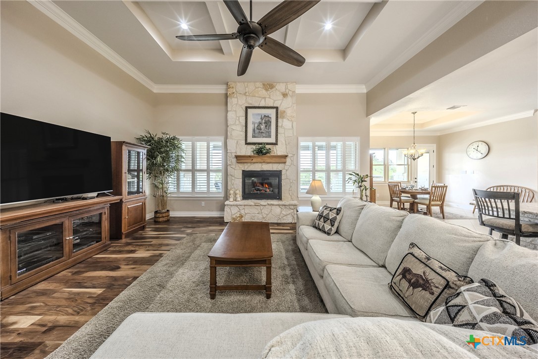 4013 Turning Leaf Drive