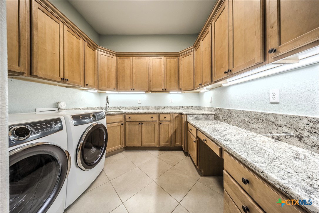 4013 Turning Leaf Drive