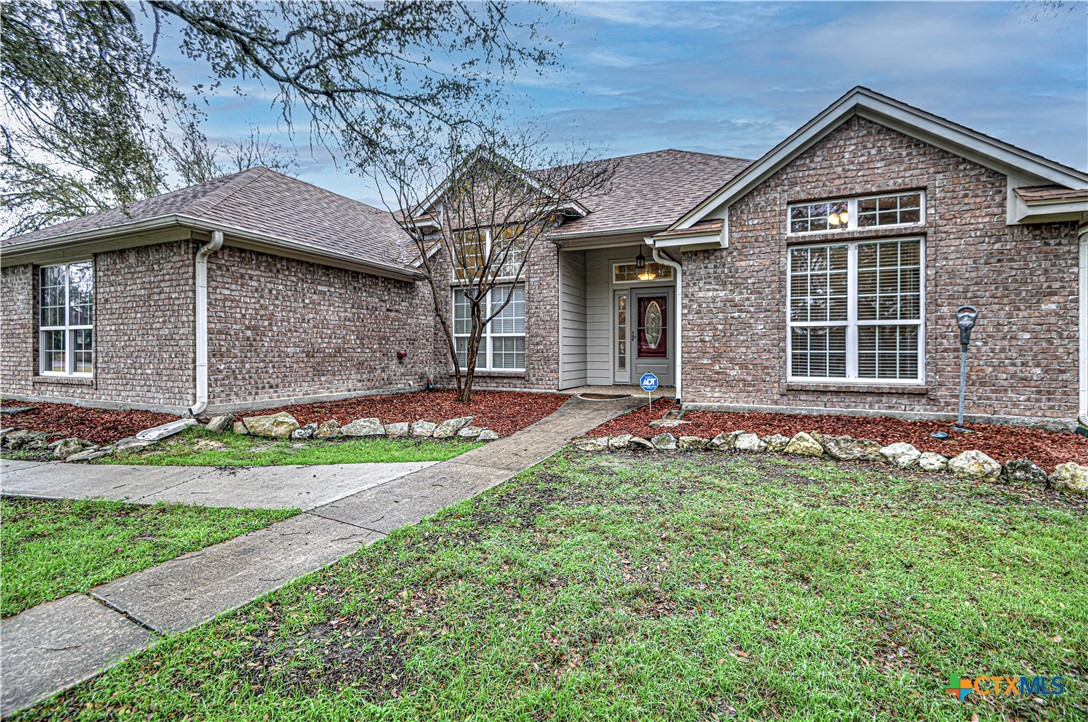 4 Sobrante Road