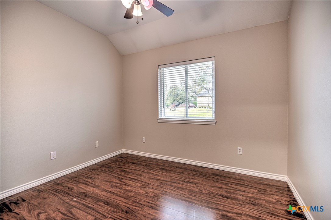 4 Sobrante Road