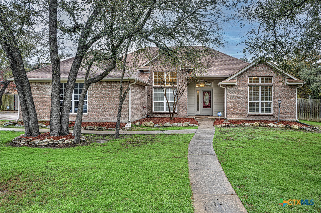 4 Sobrante Road