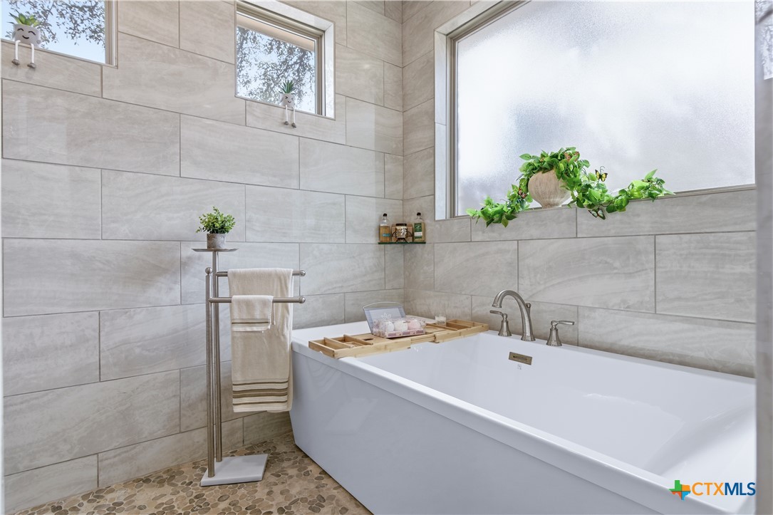 4090 Turning Leaf Drive