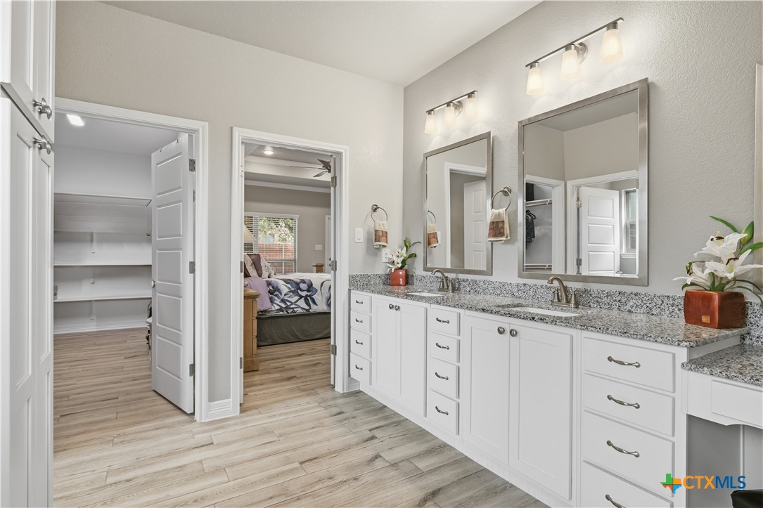 4090 Turning Leaf Drive