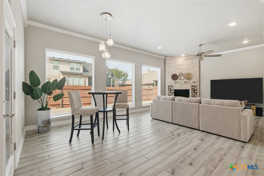 4090 Turning Leaf Drive